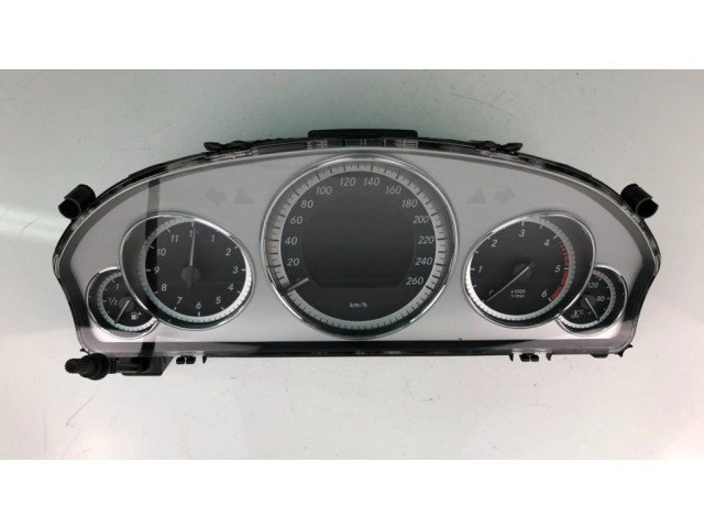 Přístrojová deska Mercedes-Benz E W212 2011 A2129003309