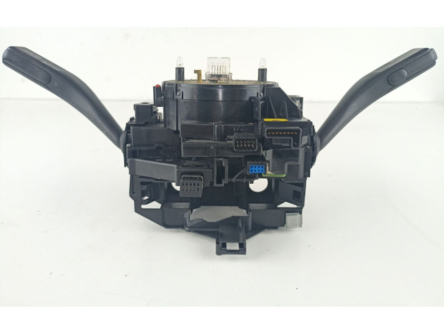 Ручка стеклоочистителей    Volkswagen Caddy