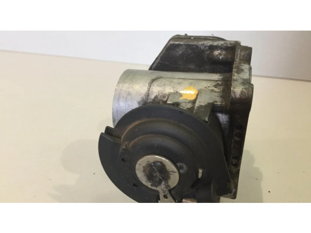 Дроссельная заслонка