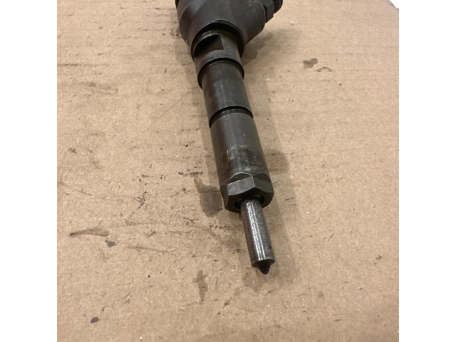 Vstřikovač 0445110076 Peugeot 406 pro naftový motor 2.0