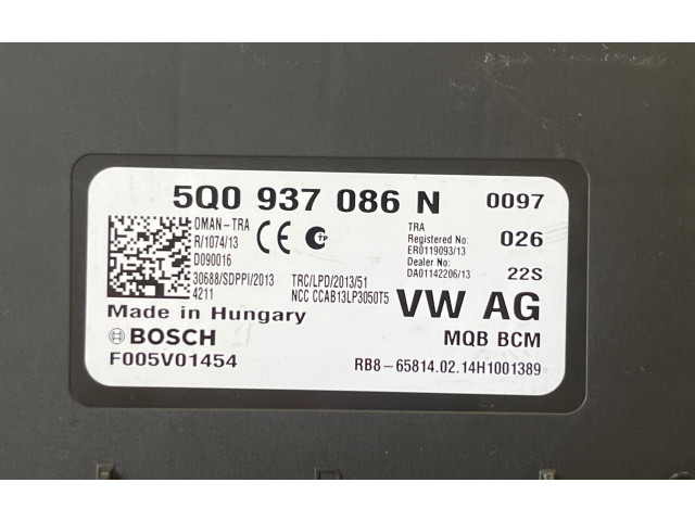 Блок комфорта 5Q0937086N Skoda Octavia Mk3 (5E)