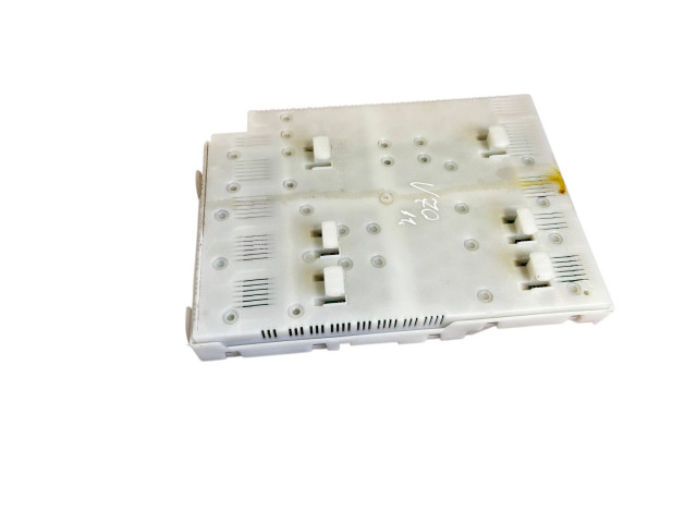 Блок предохранителей BG9T14C256HA, 31314867AA Volvo V70