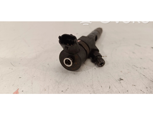 Vstřikovač 8200784019 Renault Grand Modus F9Q P8