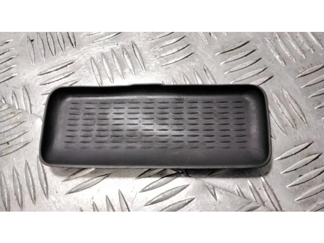 Подстилочка ящика для вещей