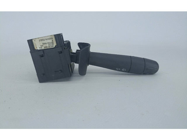 Включатель скорости стеклоочистителей 8200792587   Dacia Duster