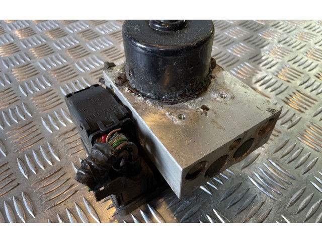 Блок АБС 8671224, 5WK84002   Volvo  S80  1999 - 2003 года