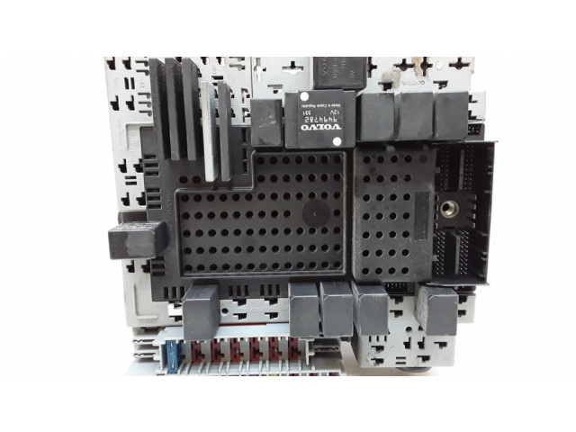 Pojistková skříňka 8676286, 8645729 Volvo XC70 2002