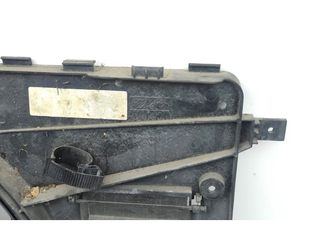 Вентилятор радиатора     8240513, 6G918C607SC    Volvo S60 