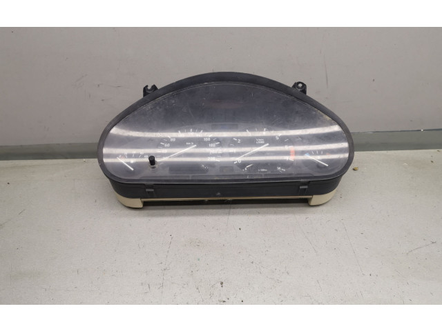 Панель приборов 8357423   BMW 3 E36       