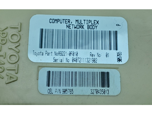 Блок предохранителей 892210F010   Toyota Corolla Verso E121    