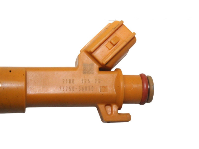 Форсунка 2325036020 Lexus IS III XE30 2AR-FSE