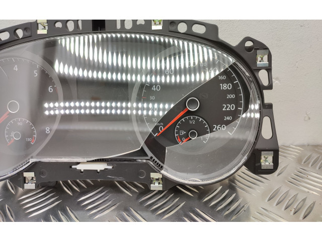 Панель приборов 517920750C   Volkswagen Golf Sportsvan       