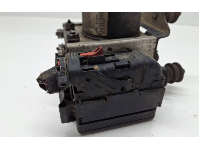 Блок АБС 1K0907379N, 00005793E6 Skoda Octavia Mk2 (1Z) 2004 - 2013 года