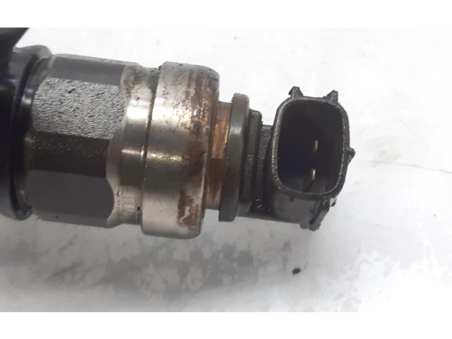 Vstřikovač 16613AA030 Subaru Legacy