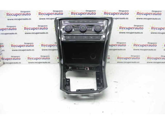 Блок управления климат-контролем    Volkswagen Touran II