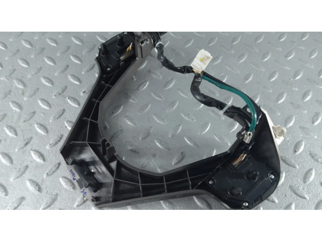 Кнопки рулевого колеса