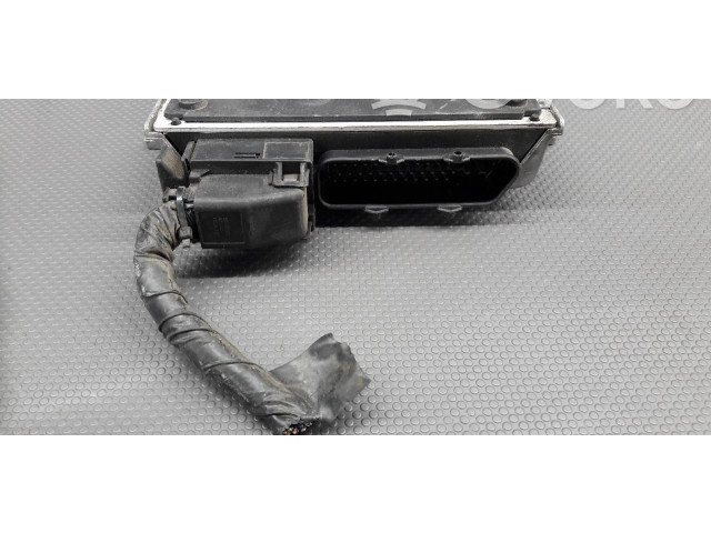 Блок управления двигателем Блок управления NNN100743 Rover 25