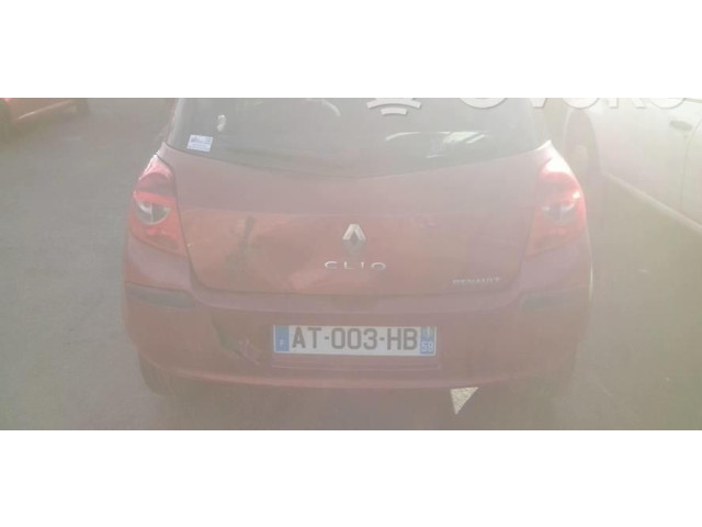 Ручка стеклоочистителей 8201590631 Renault Clio III