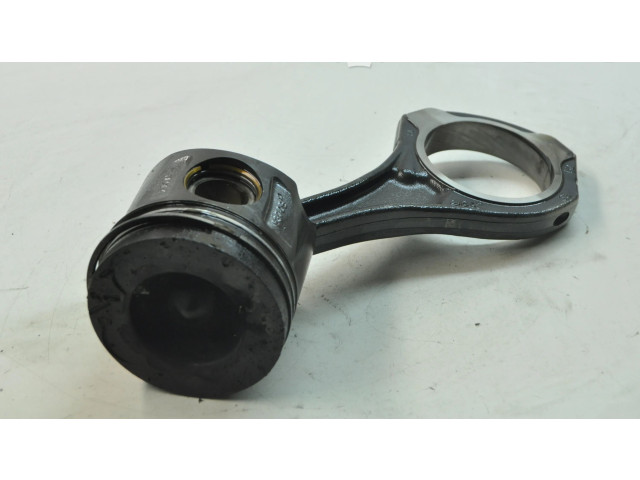 Píst 6423882 Mercedes-Benz S C217 OM 642.861