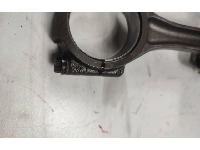  Поршень с шатуном  038J  Volkswagen PASSAT B6  