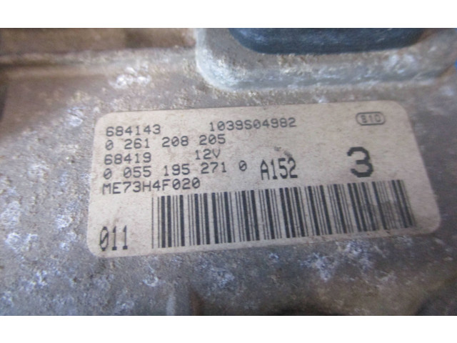 Блок управления двигателя 0261208205, 1039S04982   Fiat Idea