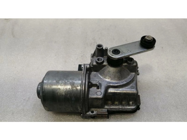 Двигатель стеклоочистителей