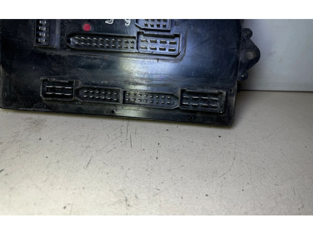 Pojistková skříňka 37003120383, 370031203 Lada Samara 1996