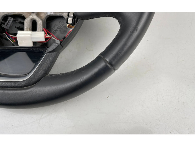 Volant Renault Clio IV 2017 484000110R, 631651000F