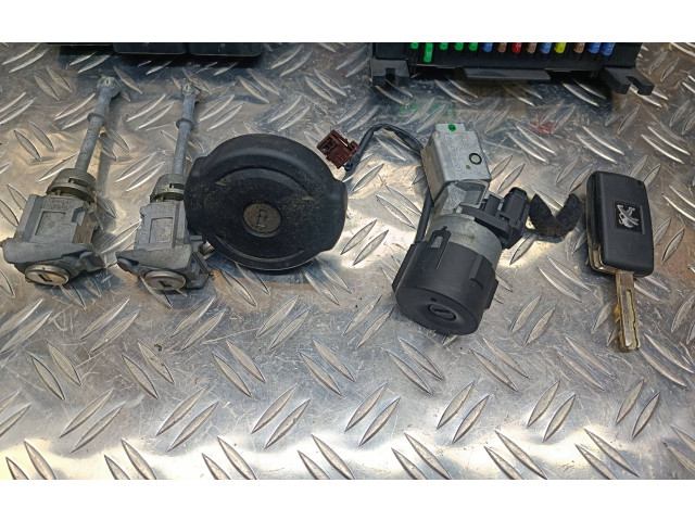 Řídící jednotka S180123008A, 9666681180 Peugeot 3008 I 2015