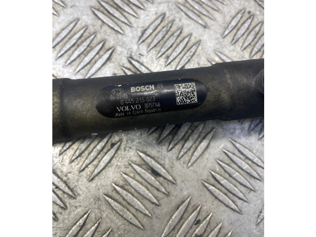 Топливная рампа 0445215023   Volvo V70  