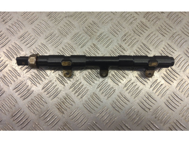 Vstřikovací lišta H8201257368 Nissan Navara D23