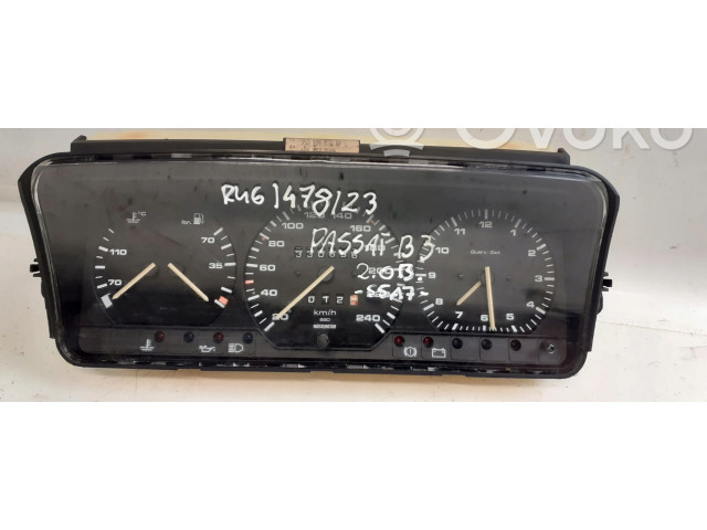 Přístrojová deska Volkswagen PASSAT B3 1988 357919033BP