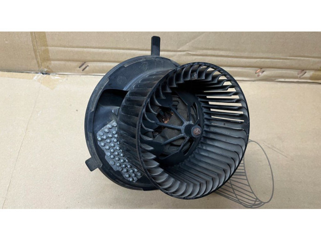 Вентилятор печки    3C0907521   Volkswagen Jetta V