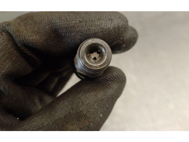 Форсунка 059130201E    Audi A6 S6 C5 4B  AFB 