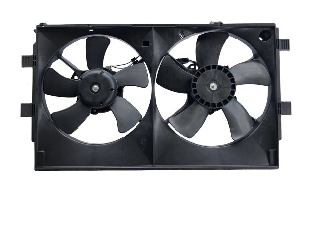 Вентилятор радиатора 1355A101, 1355A102 Mitsubishi Lancer VIII