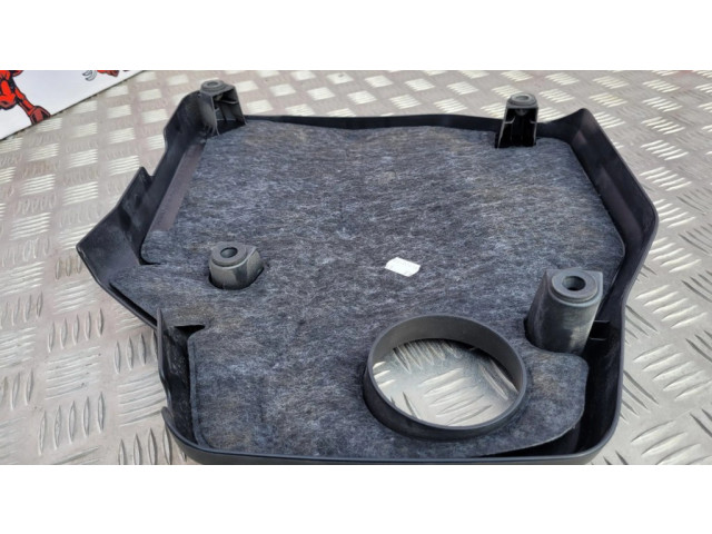 Крышка двигателя (отделка)