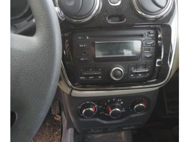 Ручка стеклоочистителей    Dacia Dokker