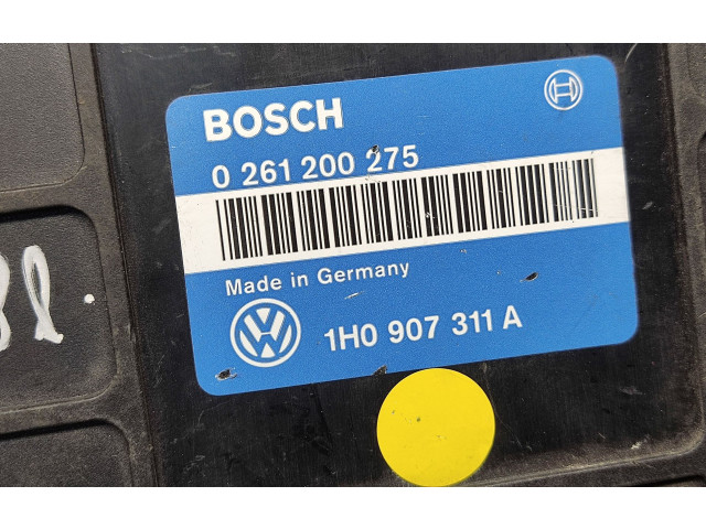 Блок управления двигателем ECU 1H0907311A, 0261200275 Volkswagen Golf III 1996