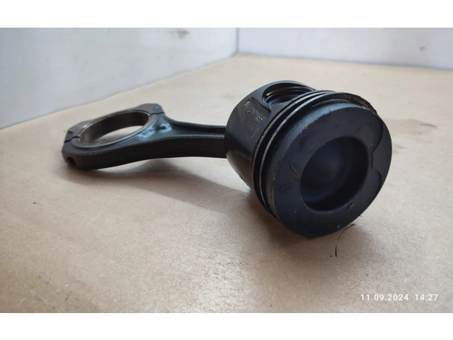 Píst Mercedes-Benz S W221 OM642