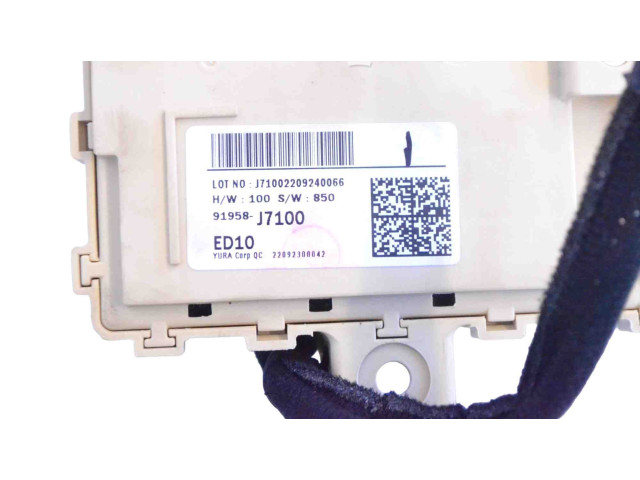 Блок комфорта 91958J7100   KIA Xceed   