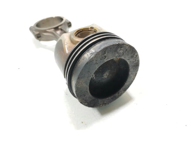 Поршень с шатуном DFSD Volkswagen Caddy