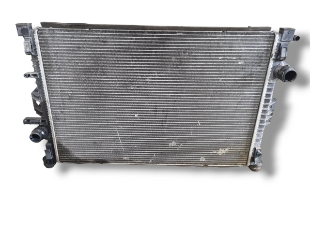 Радиатор охлаждающей жидкости    Volvo XC60   для двигателя D5244T14