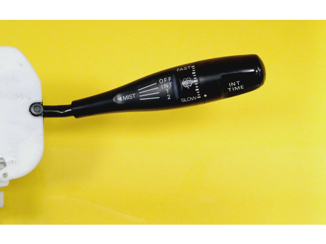 Ручка стеклоочистителей MB863523 Mitsubishi Colt