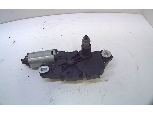 Моторчик заднего дворника 2K0955712C Volkswagen Caddy