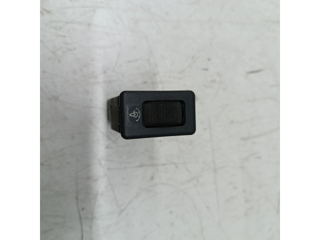 Přístrojová deska  Nissan Primera 1999 321025  