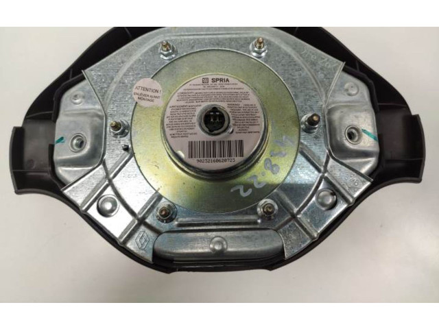 Подушка безопасности водителя 8200546962   Dacia Logan I