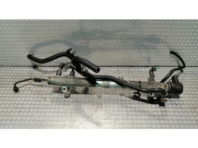 Vstřikovací lišta A6110700395, 0445214038 Mercedes-Benz Sprinter W901 W902 W903 W904 pro naftový motor 2.2