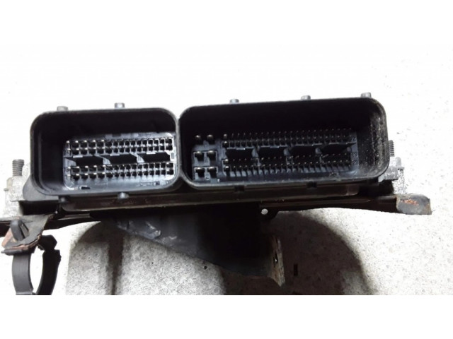 Блок управления двигателя 0281013417, 51812910 Alfa Romeo 159