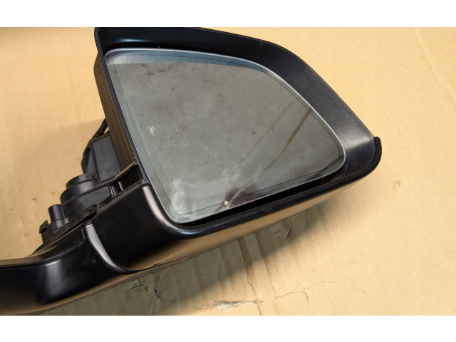 Zpětné zrcátko Tesla Model Y 2013