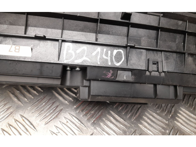 Přístrojová deska Toyota Prius (XW30) 2013 769363290, 769166660